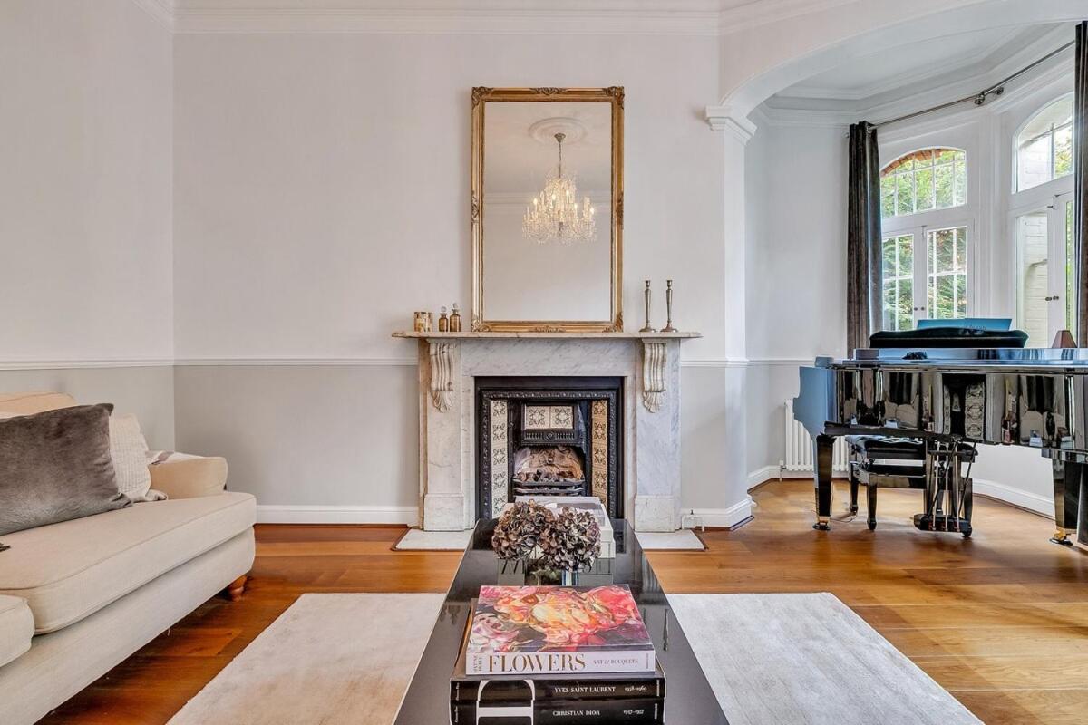 شقة Luxury Kensington Flat - Private Garden - Tube 4 Min Walk لندن المظهر الخارجي الصورة